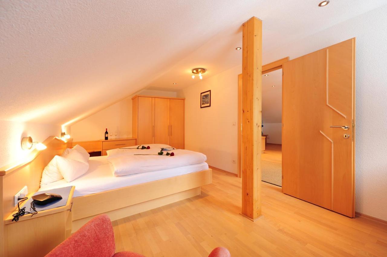 Haus Enzian Bed and Breakfast Σανκτ Αντόν αμ Άλμπεργκ Δωμάτιο φωτογραφία