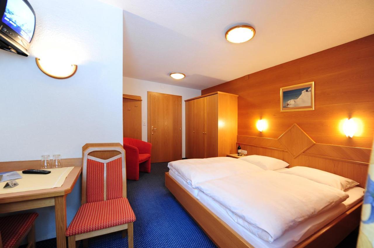 Haus Enzian Bed and Breakfast Σανκτ Αντόν αμ Άλμπεργκ Δωμάτιο φωτογραφία