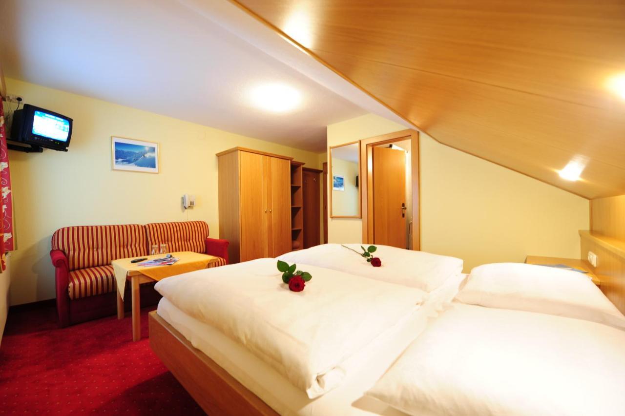 Haus Enzian Bed and Breakfast Σανκτ Αντόν αμ Άλμπεργκ Δωμάτιο φωτογραφία