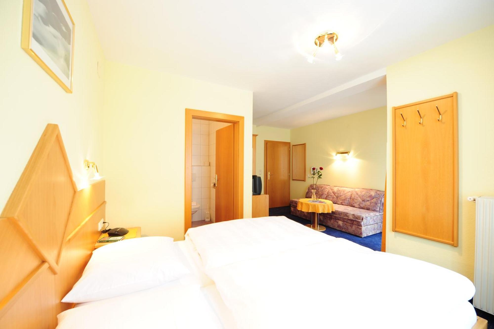 Haus Enzian Bed and Breakfast Σανκτ Αντόν αμ Άλμπεργκ Εξωτερικό φωτογραφία