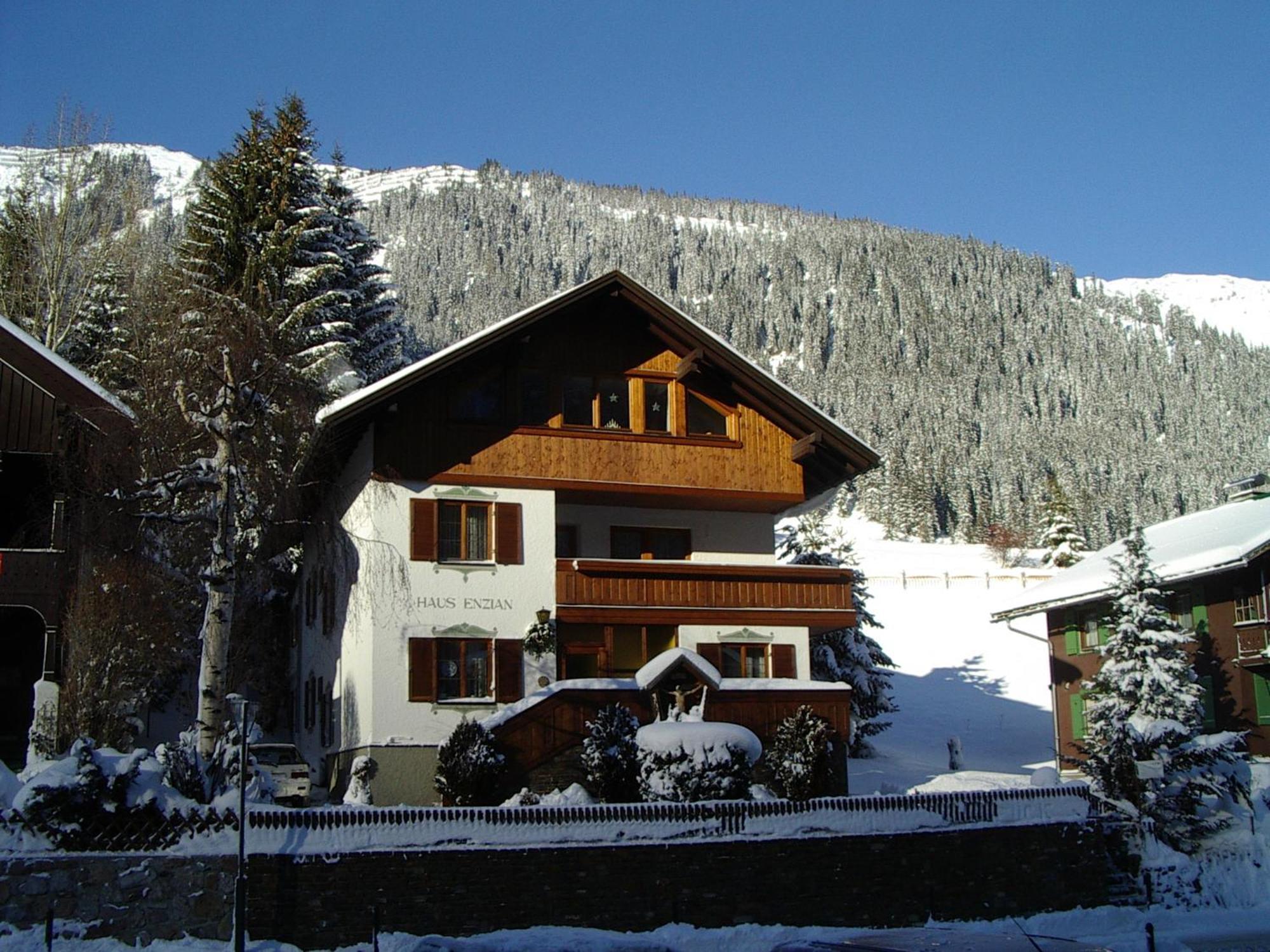 Haus Enzian Bed and Breakfast Σανκτ Αντόν αμ Άλμπεργκ Εξωτερικό φωτογραφία